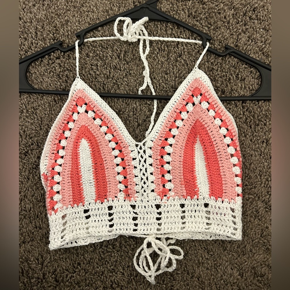 Crotched top from edikted